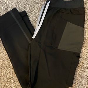 Figs medium Kigali scrub bottom